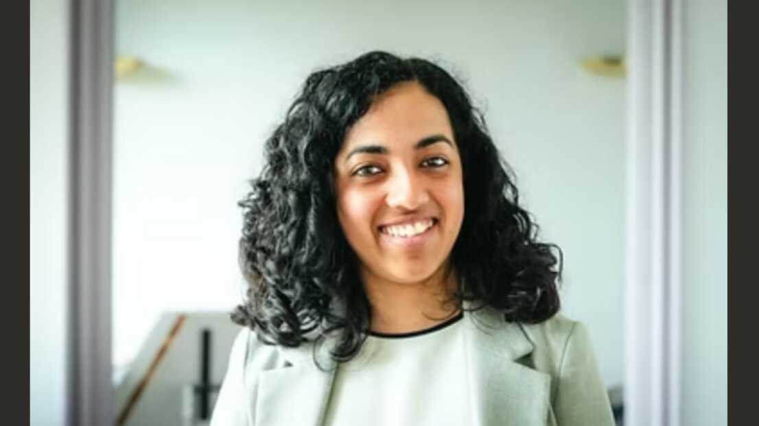 Women headshot at camera 