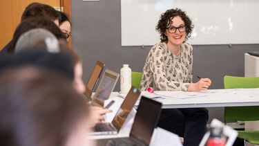 Felicity Matthews teaching a postgraduate politics seminar