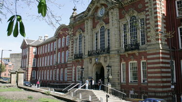 The Mappin Building front view.