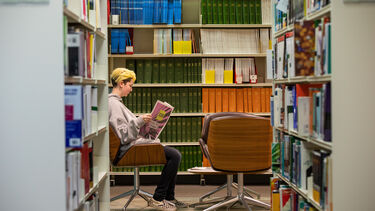 A student in the health sciences library