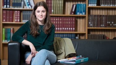 Anna Ludlam, BA History and Philosophy