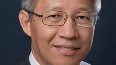 Headshot of Zi-Qiang Zhu