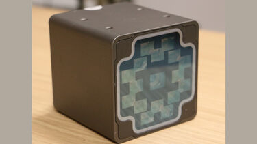 A motion tracking sensor robot