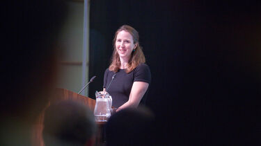 A presenter at the Insigneo showcase 2019.