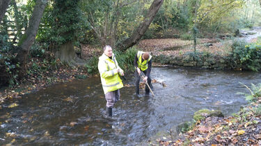 Field-work teaching exercise at Porter Brook.