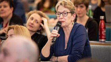 women asking question