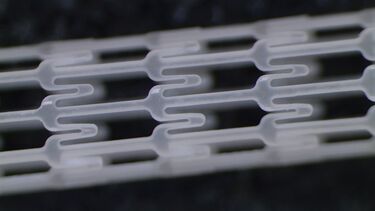 Drug eluting biodegradable stent using PHAs