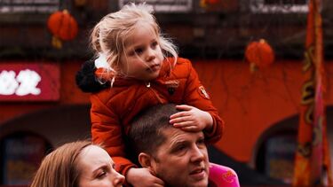 Wen Zhang, A family attracted by the Lion dance - Cultures & Customs 1st