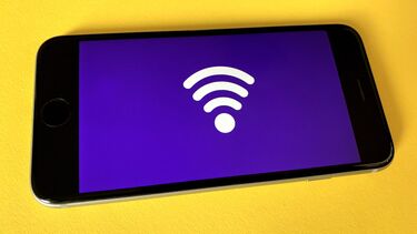 Wireless image on a tablet 