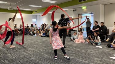 Chinese tapers dance performance