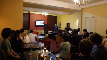 Dequan Miao delivers his Mid-Autumn Festival lecture