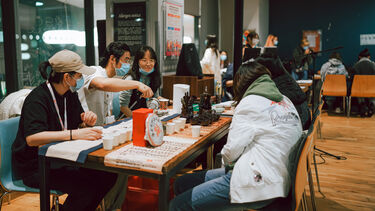 Chinese tea drinking 