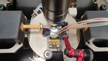 Image of 76 GHz antenna probed