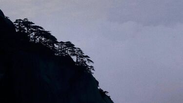 Sunset at the peak of Huangshan - Iana Zhornik