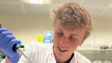 Dr Tobias Moll in the lab