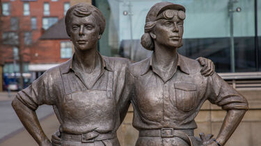 Sheffield Women of Steel sculpture by Martin Jennings