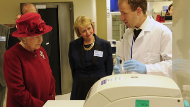The Queen opening SITraN with Dame Pam Shaw