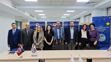Frank Maracchione stodd in a line of people at the institute for advanced international studies at UWED