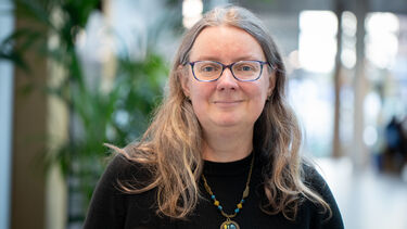 A headshot of Dr Candice Majewski. 