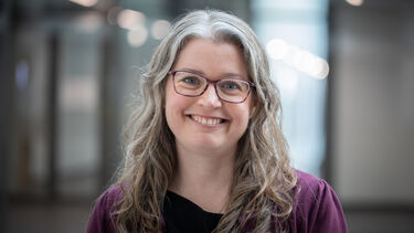 A headshot of Dr Chantelle Wood.