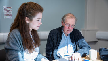 Student and patient in a communication clinic