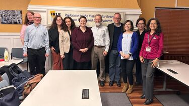 Memebers of CDW visit IRLE members