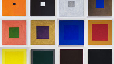 1226 Squares in Squares