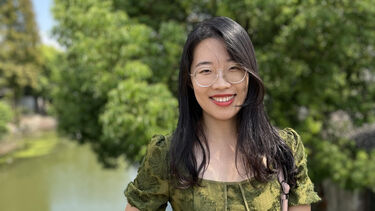 Image of Chuqi, and alumni of the School of Economics