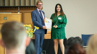 Parul Purswani receiving her Dean's List award