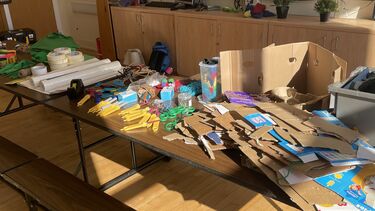 A table with craft materials 