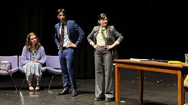 the spanish team delivering their play 