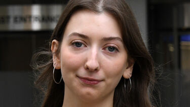 Profile Picture of Nia