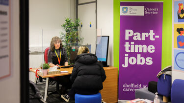Staff and student at the SU Employability and Placements Hub