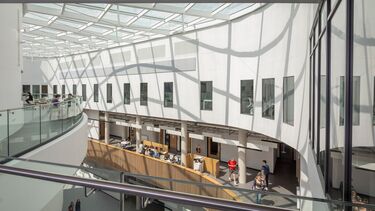 Balcony space in the Wave