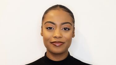 Headshot of Nia Deo