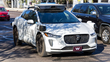 UI robo taxi