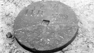 round stone marker