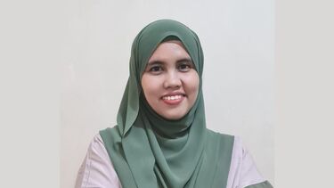 Women smiling at camera 