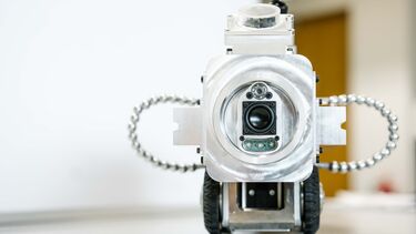 Minicam robot