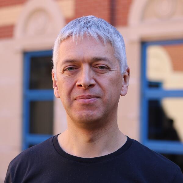 Prof. Robert Hierons