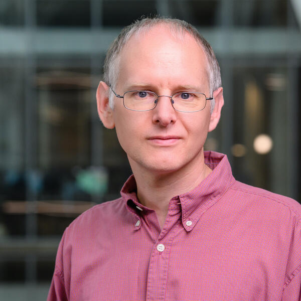 Profile picture of Ian Roberts headshot