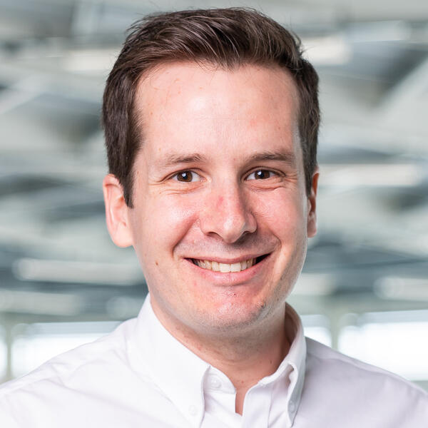 Profile picture of A head and shoulders photo of Stephen Hallam-Bowles