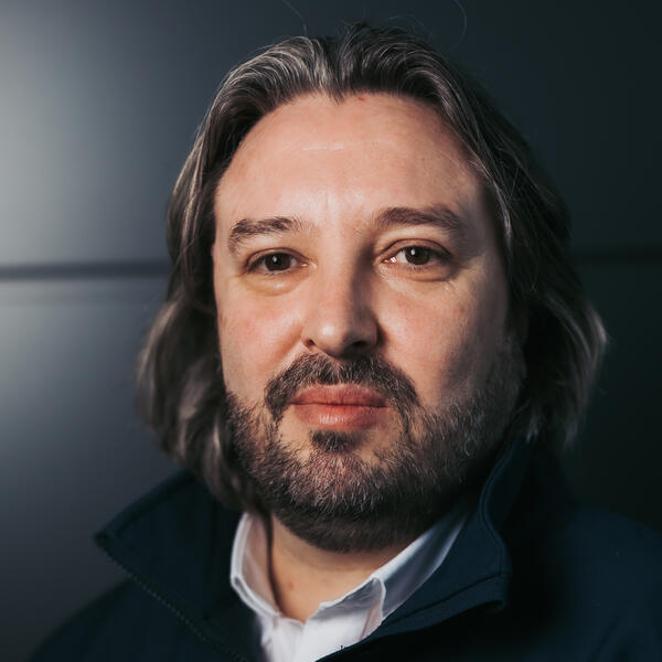 Profile picture of A head and shoulders photo of David King