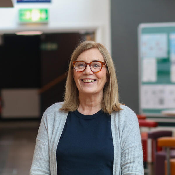 Profile picture of staff photo - Gill Hutchens