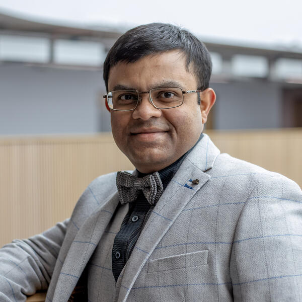 Profile picture of Avik Mukherjee