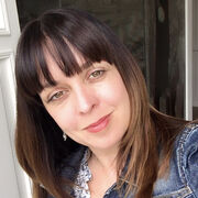 English Joanna Gavins