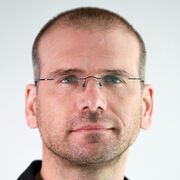 Professor Jurriaan Ton