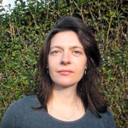 Headshot of Dr Jayne Carrick