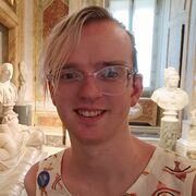 Photo of Dr Chris Mowat and pals (statues)