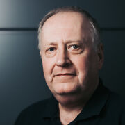 A head and shoulders photo of Gary Foster